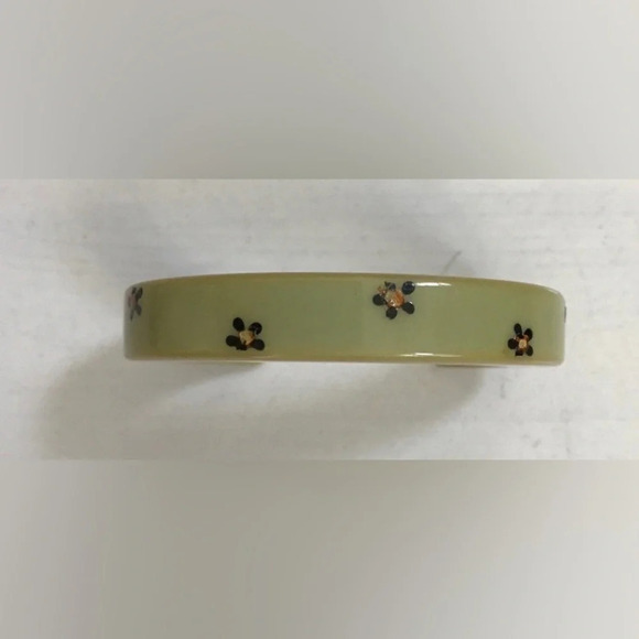 BAKELITE Vintage 1940s Avocado Cuff Bracelet Painted Flowers Simichrome TESTED - Picture 4 of 5